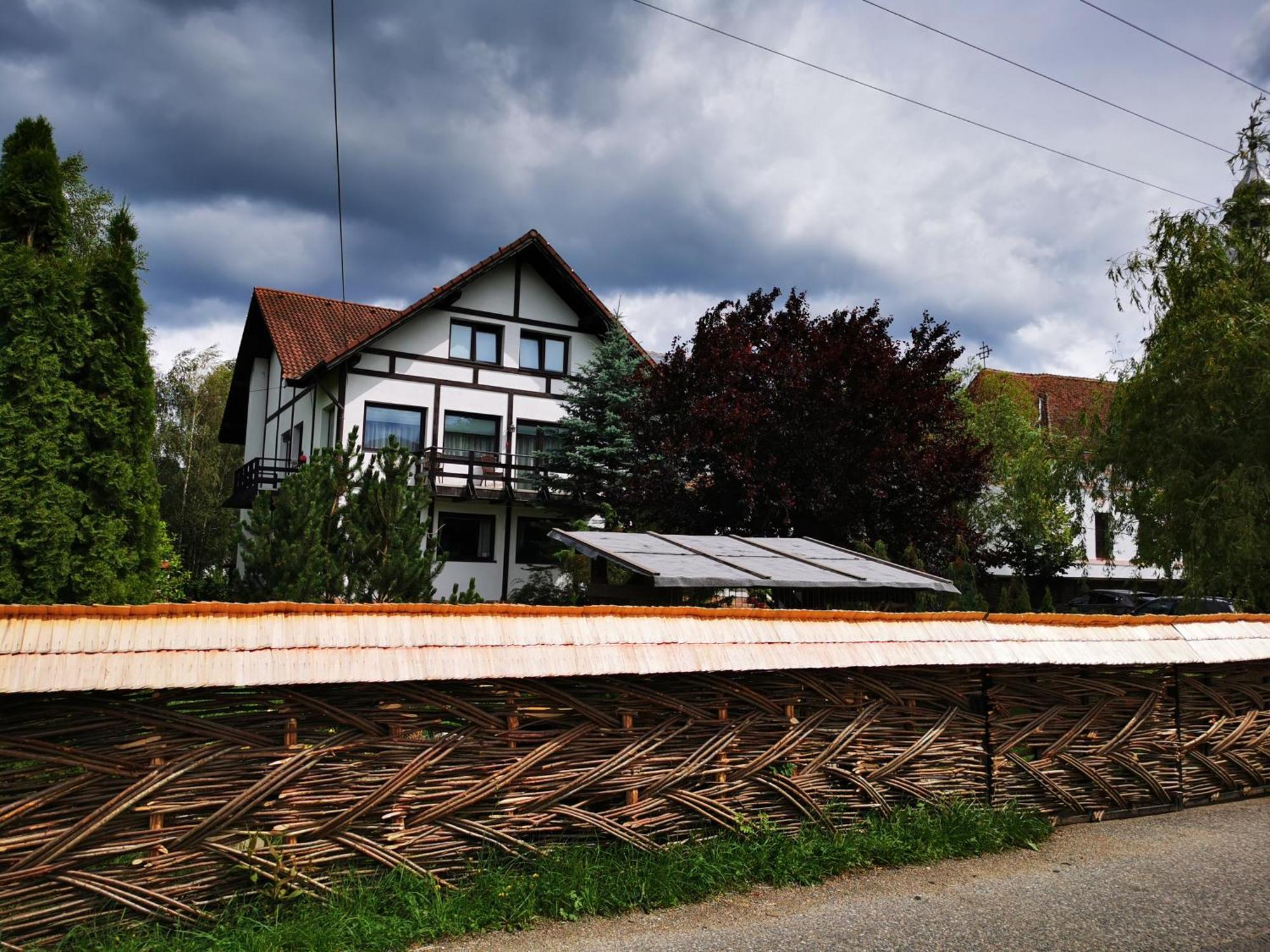 Pensiunea Muntele Rece Bran  Exterior photo